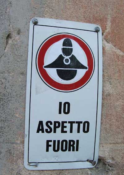 CC aspettano fuori