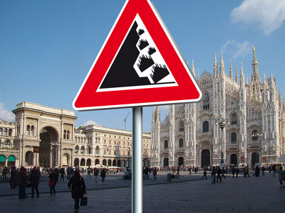 Pericolo duomo di milano in caduta